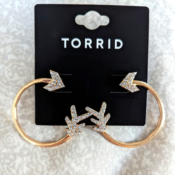 Torrid pave arrow hoops - Picture 2 of 5